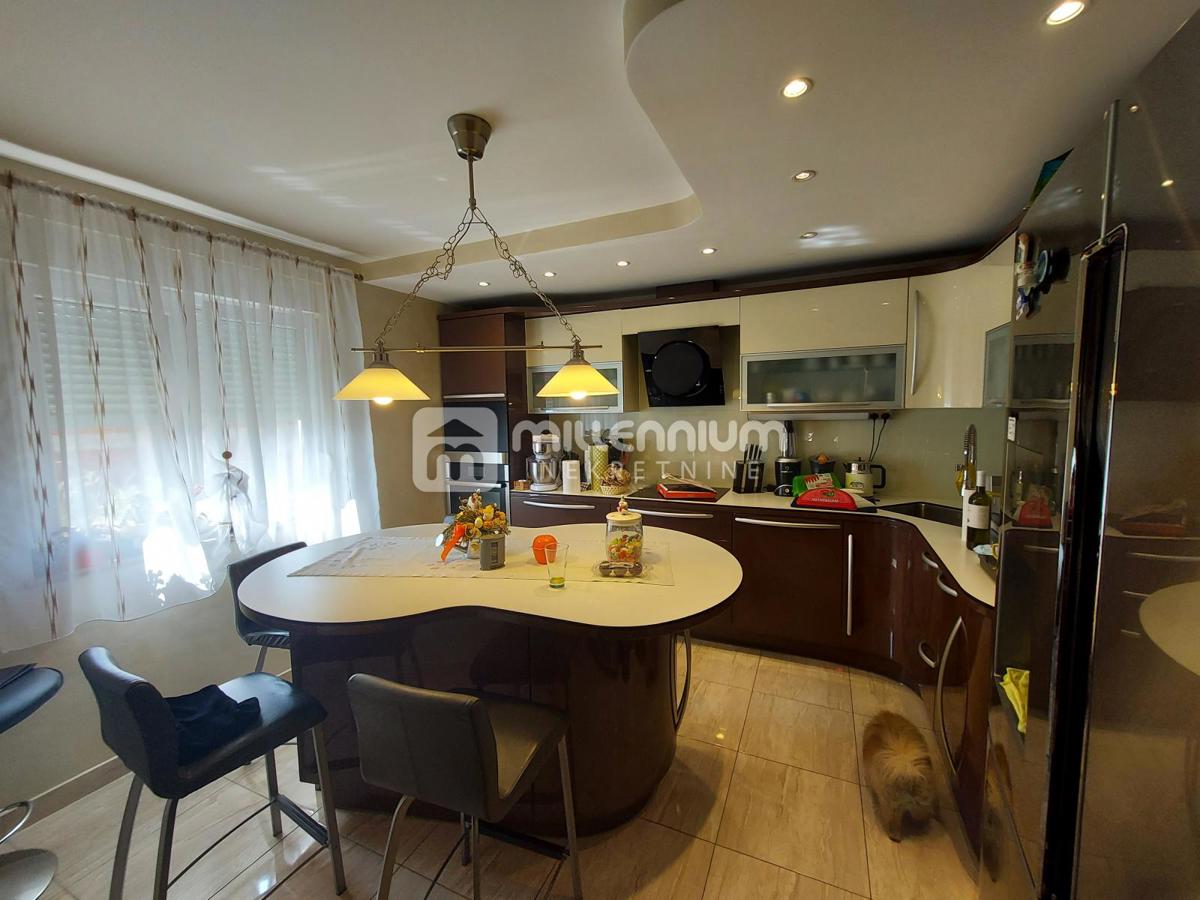 Appartamento Zamet, Rijeka, 109,01m2