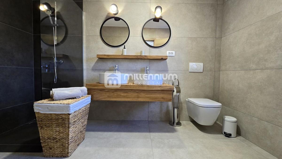 Casa Jadranovo, Crikvenica, 200m2