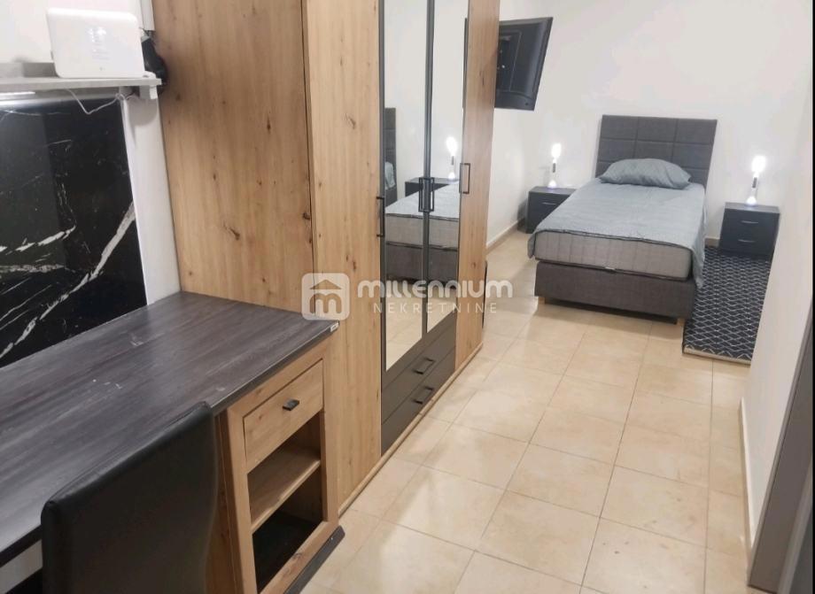 Appartamento Sušak, Rijeka, 37,37m2