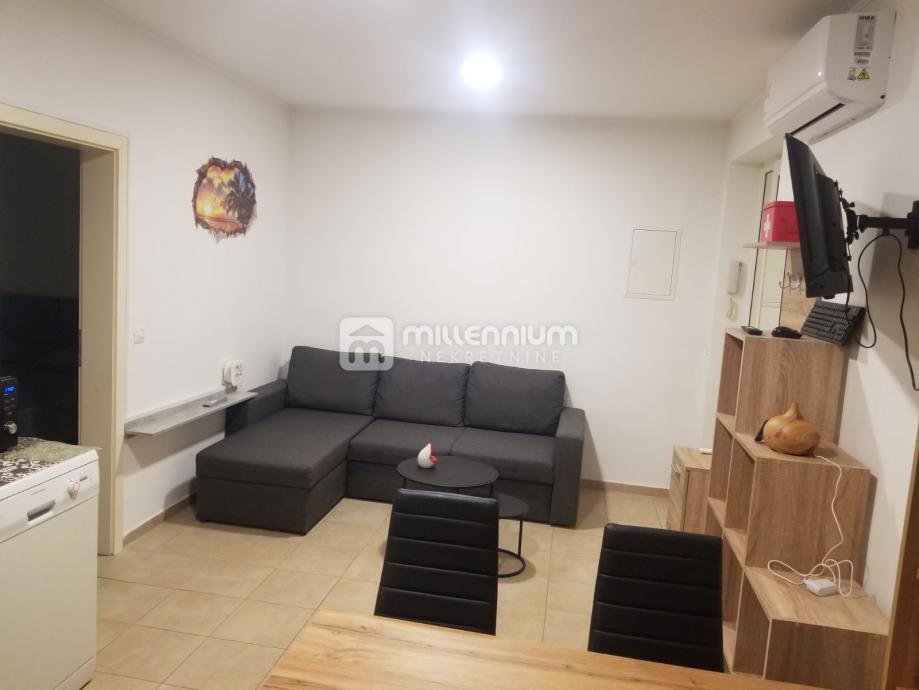 Appartamento Sušak, Rijeka, 37,37m2