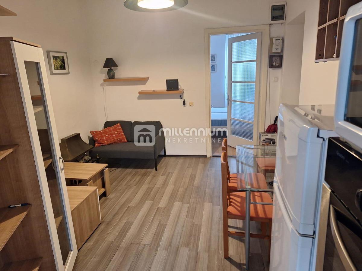 Appartamento Krnjevo, Rijeka, 33,75m2