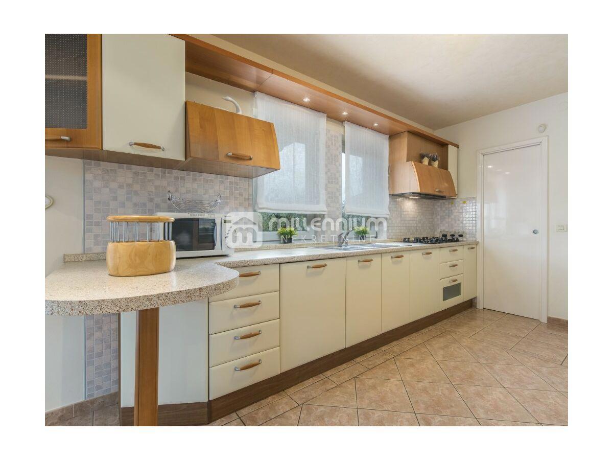 Casa Poreč, 450m2