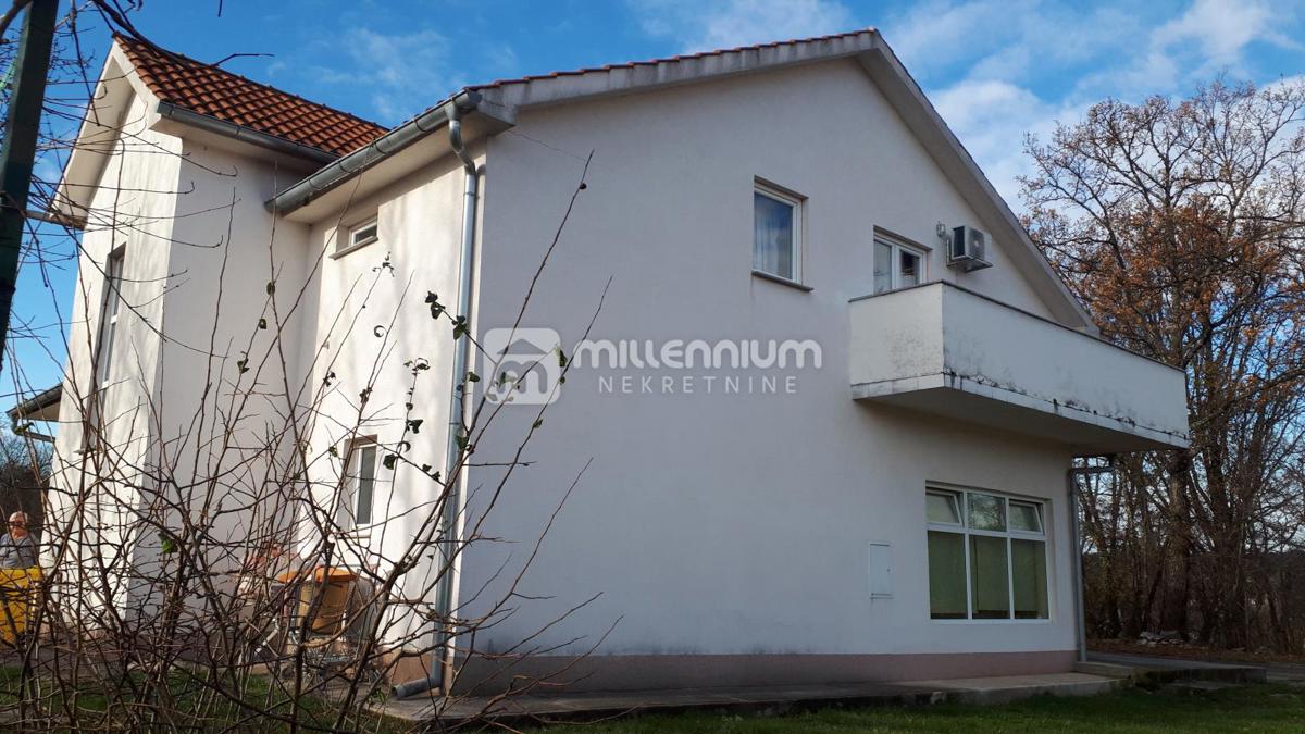 Casa Viškovo, 242m2