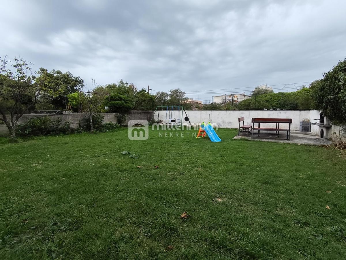 Casa Donja Vežica, Rijeka, 267m2