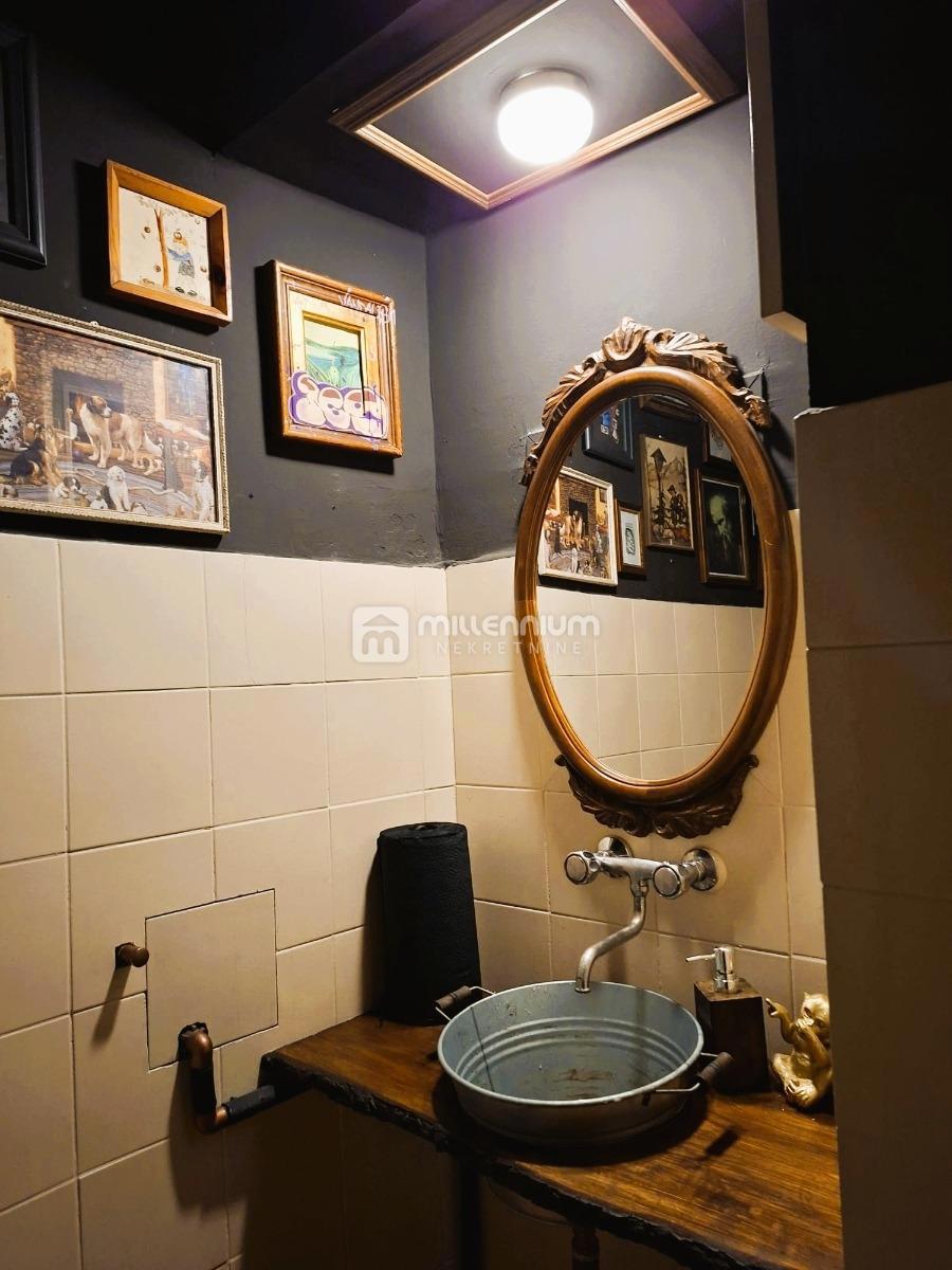 Locale commerciale Sušak, Rijeka, 92,82m2