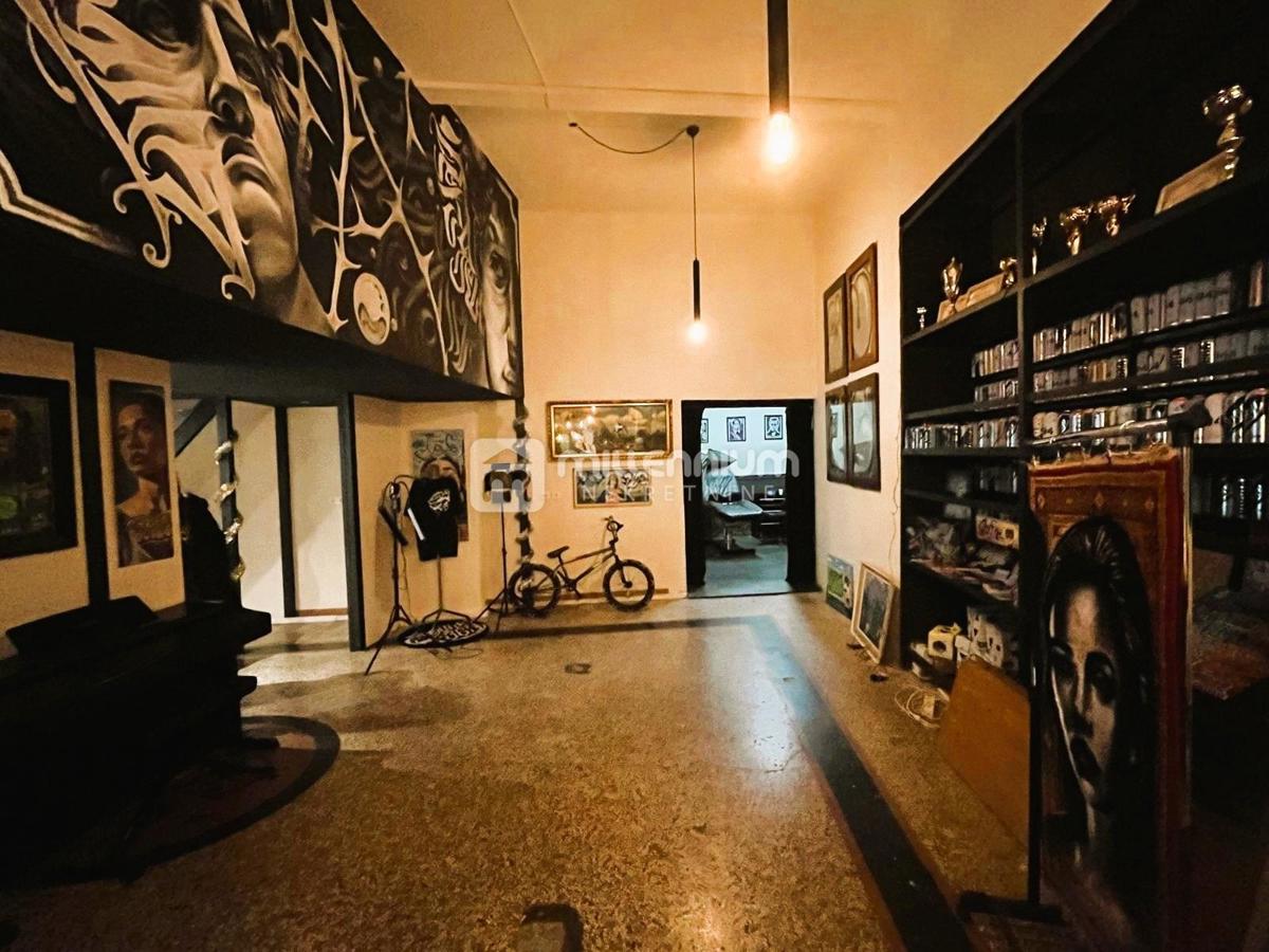 Locale commerciale Sušak, Rijeka, 92,82m2