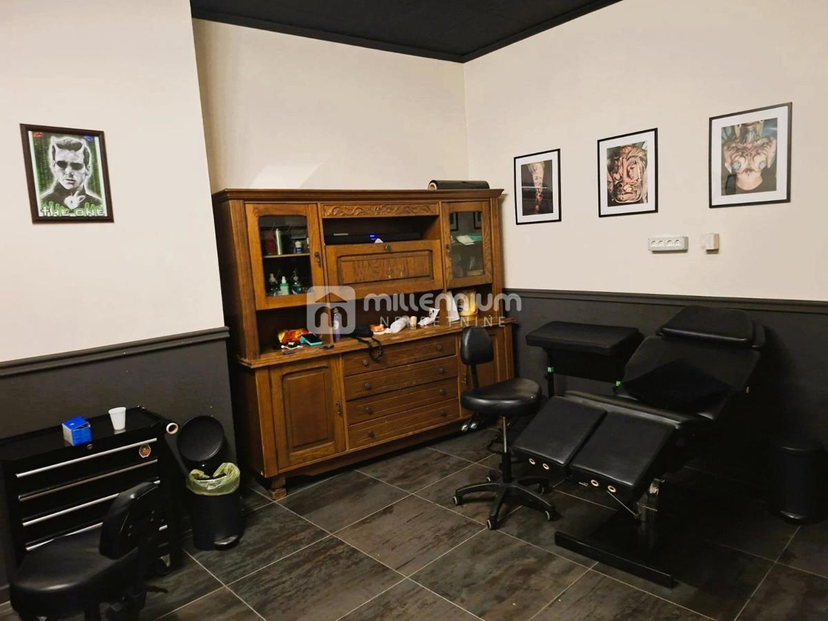 Locale commerciale Sušak, Rijeka, 92,82m2