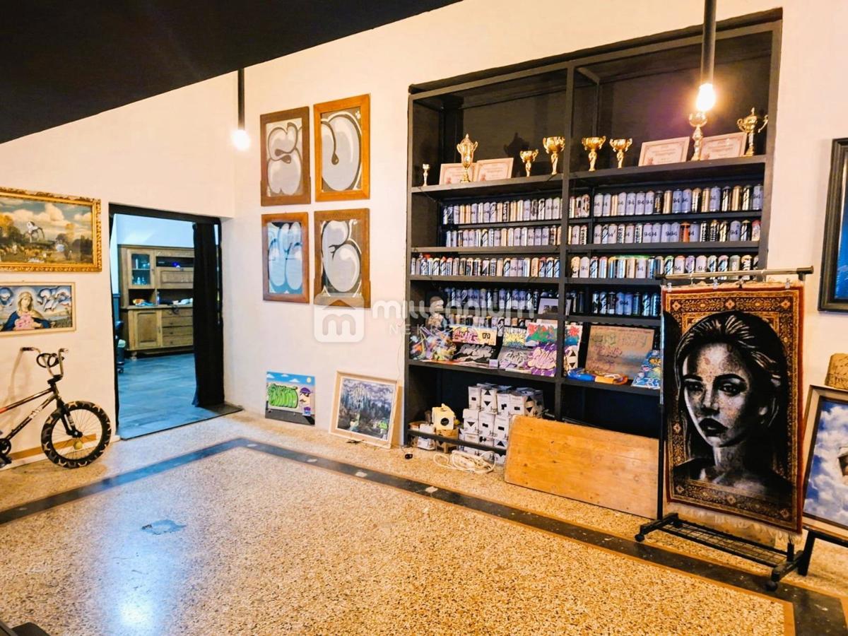 Locale commerciale Sušak, Rijeka, 92,82m2