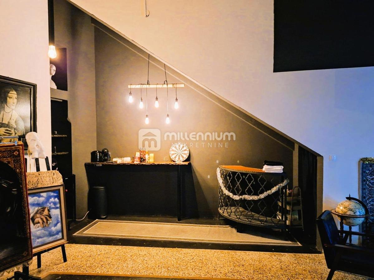 Locale commerciale Sušak, Rijeka, 92,82m2