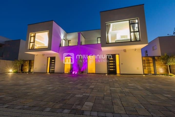 Casa Crikvenica, 348m2
