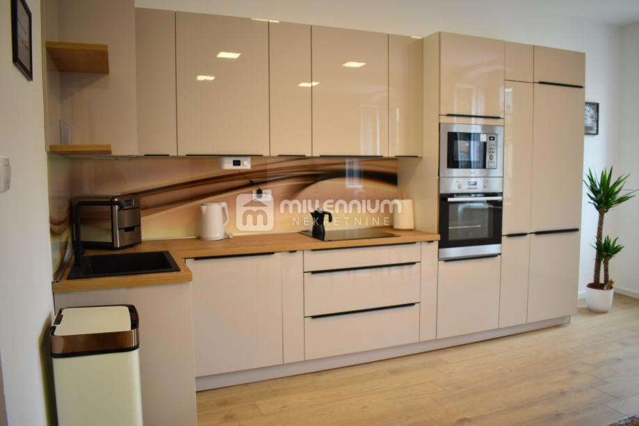 Appartamento Centar, Rijeka, 73,23m2