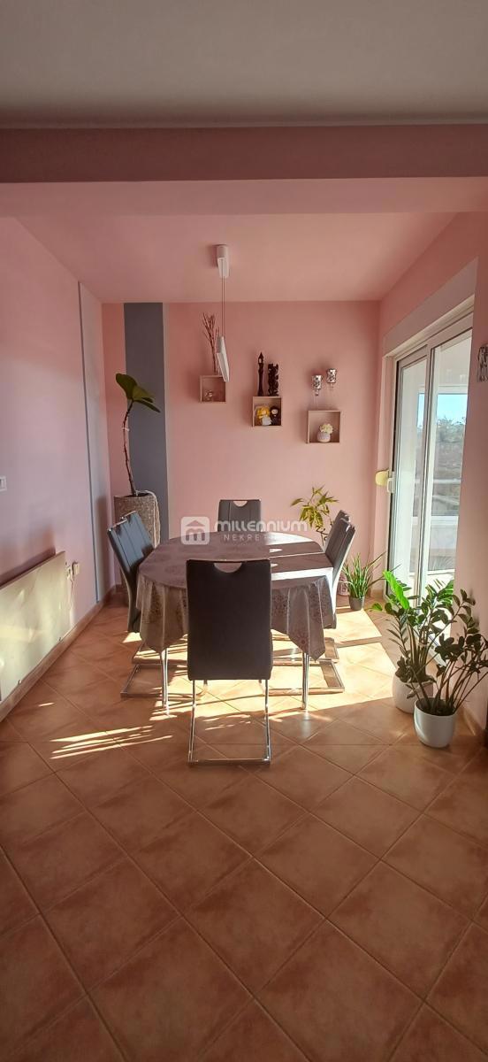 Appartamento Marinići, Viškovo, 178,66m2
