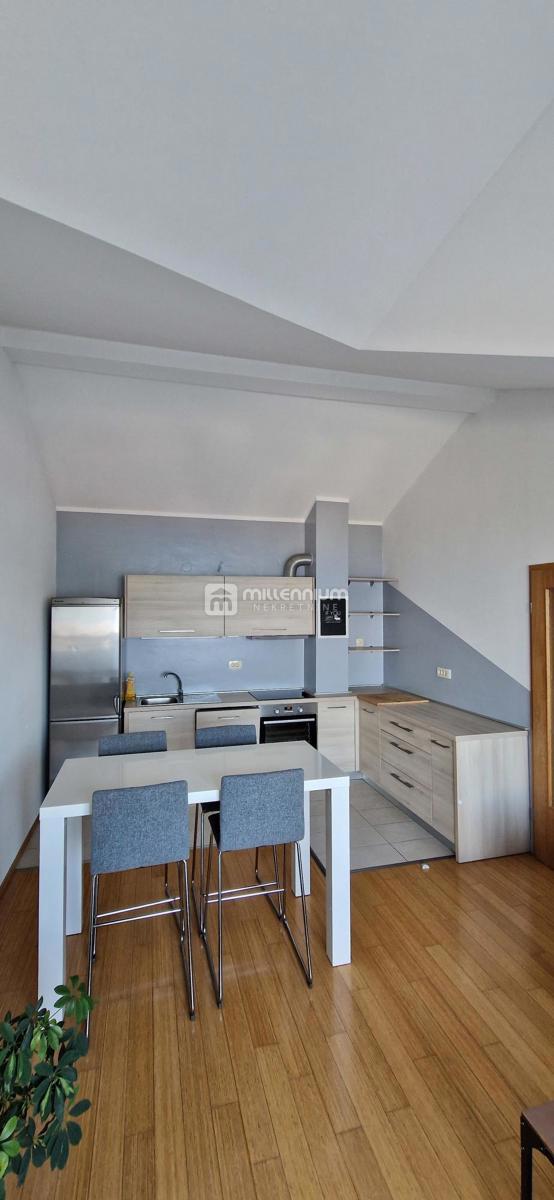 Appartamento Pobri, Opatija - Okolica, 77,13m2