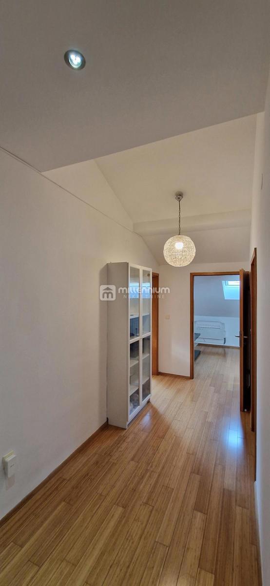 Appartamento Pobri, Opatija - Okolica, 77,13m2