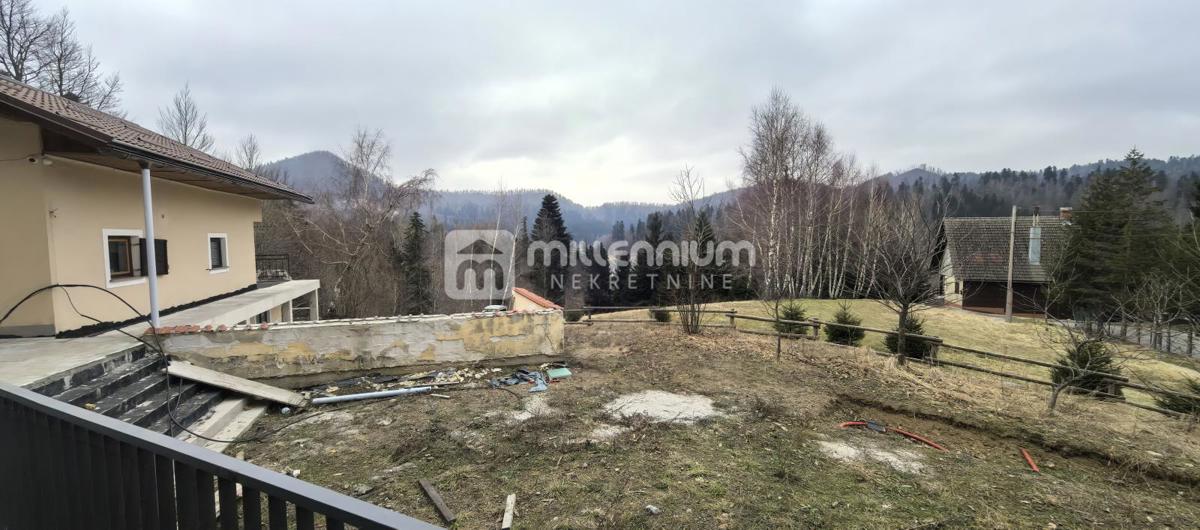Casa Lokve, 877m2