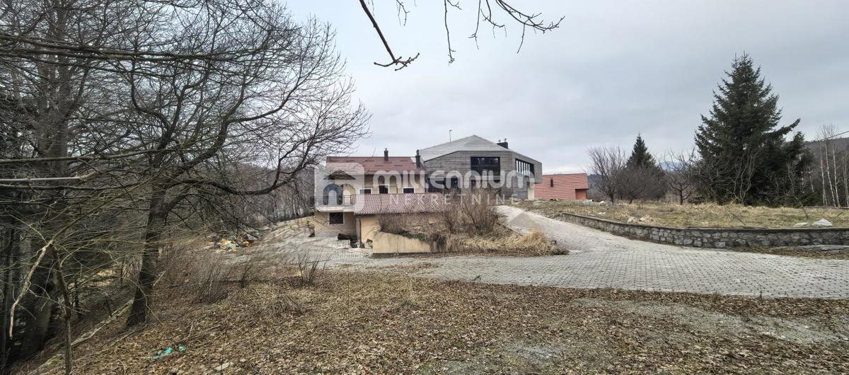 Casa Lokve, 877m2