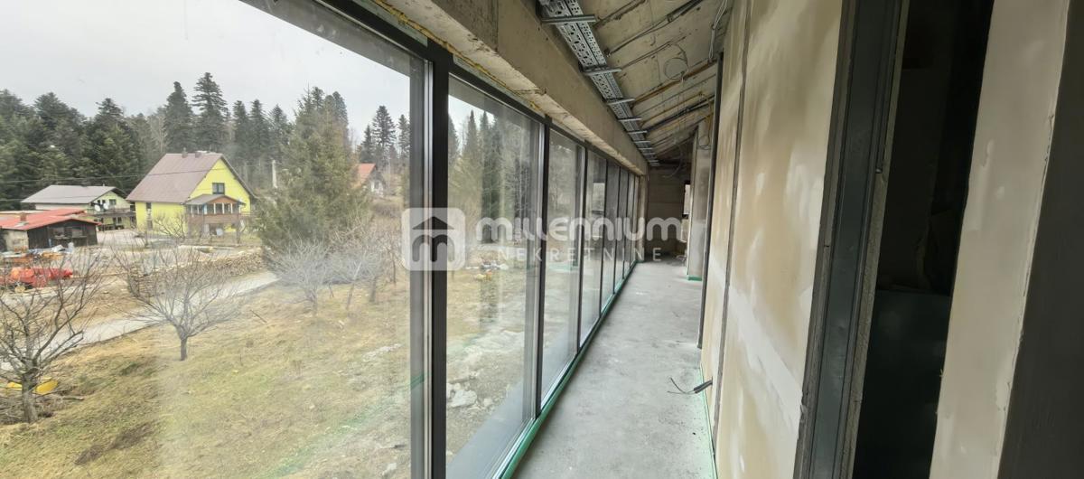 Casa Lokve, 877m2