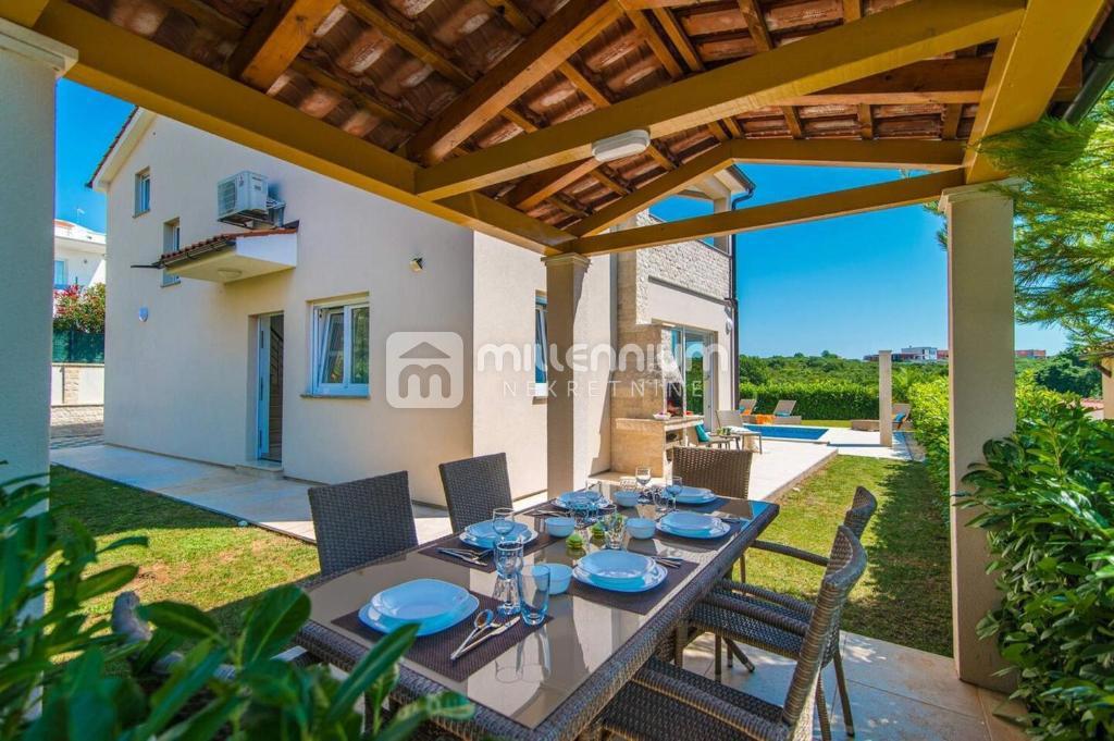 Casa Pomer, Medulin, 180m2
