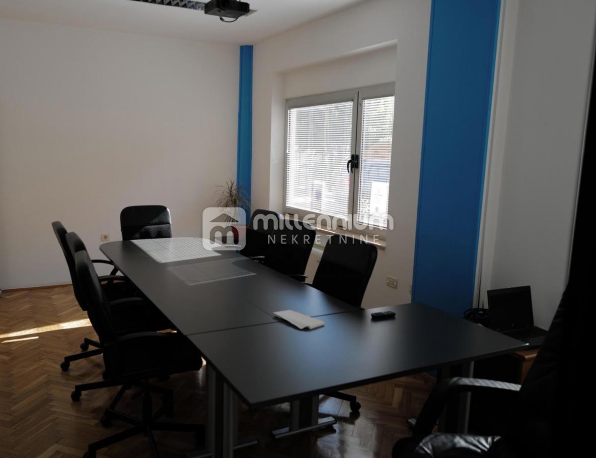 Locale commerciale Potok, Rijeka, 230m2