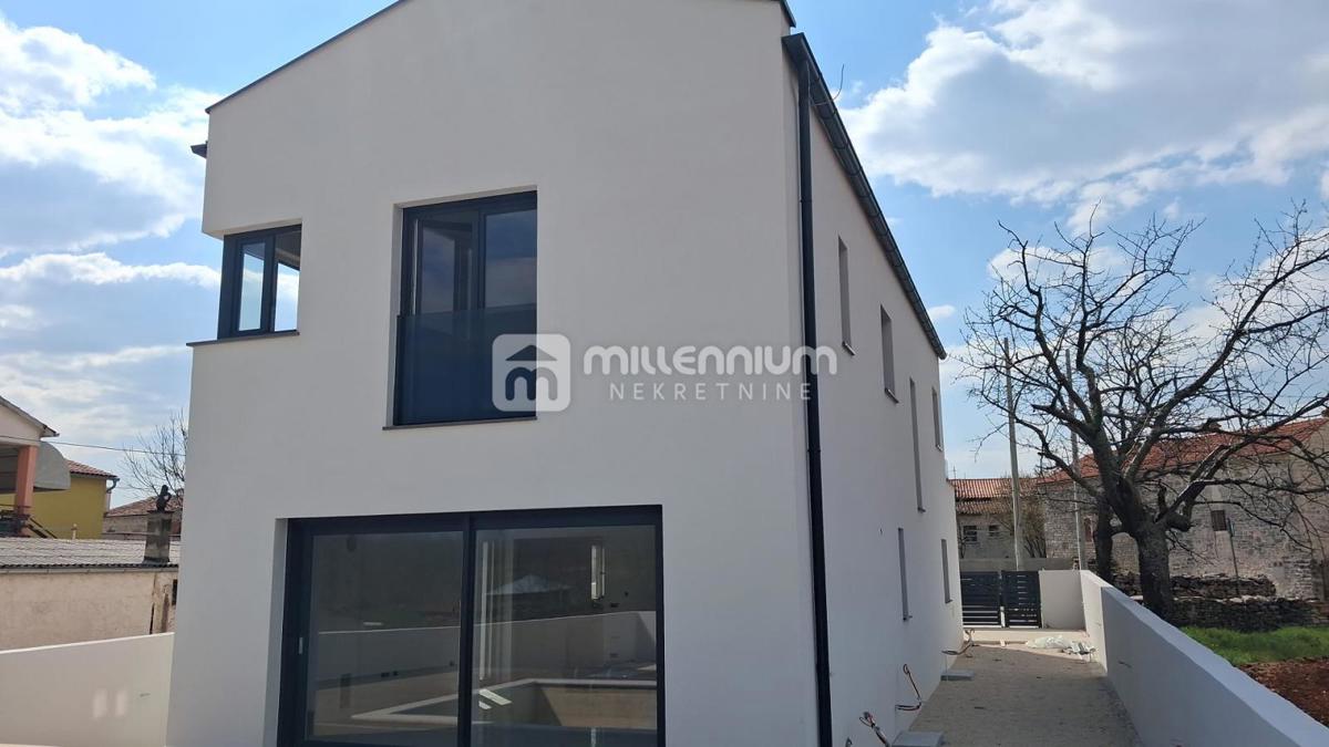 Casa Režanci, Svetvinčenat, 160m2