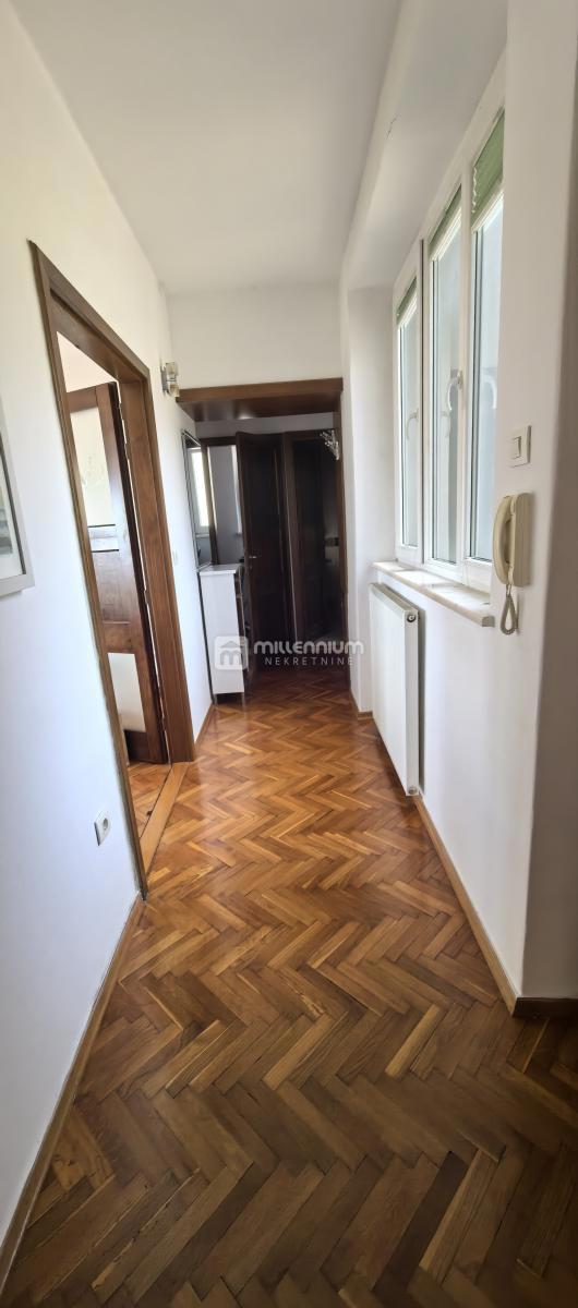 Appartamento Sušak, Rijeka, 75m2