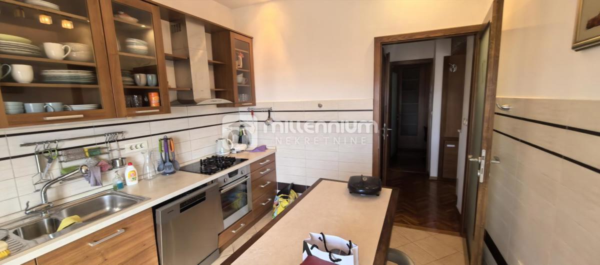 Appartamento Sušak, Rijeka, 75m2