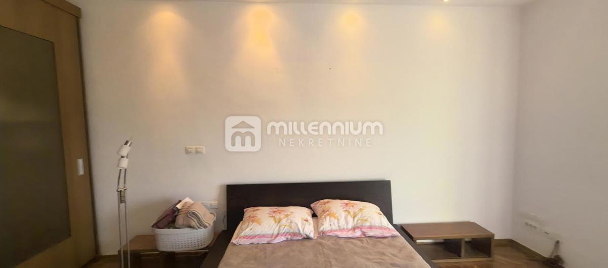 Appartamento Sušak, Rijeka, 75m2