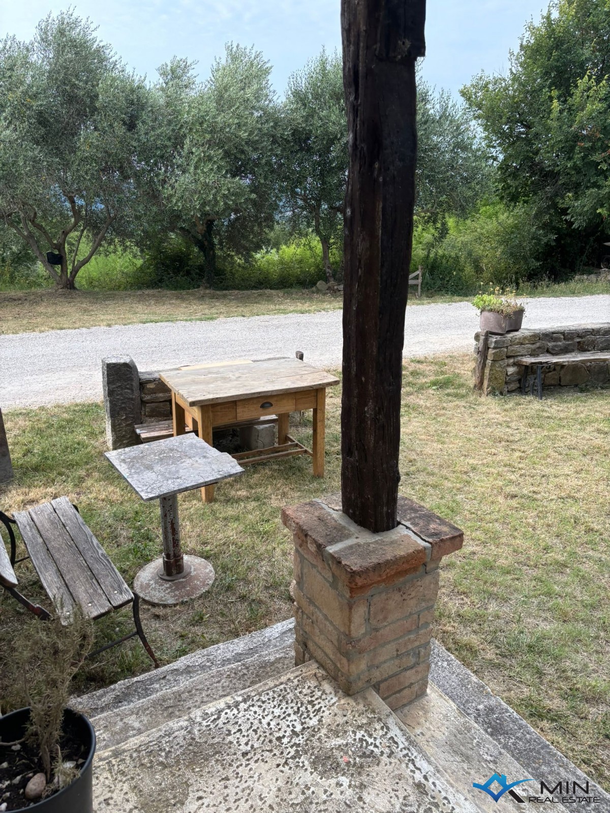 Casa in pietra vicino a Buie