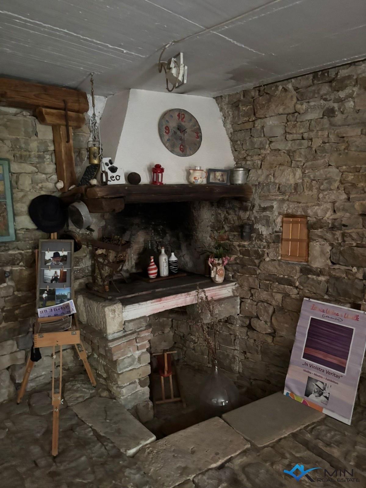 Casa in pietra vicino a Buie