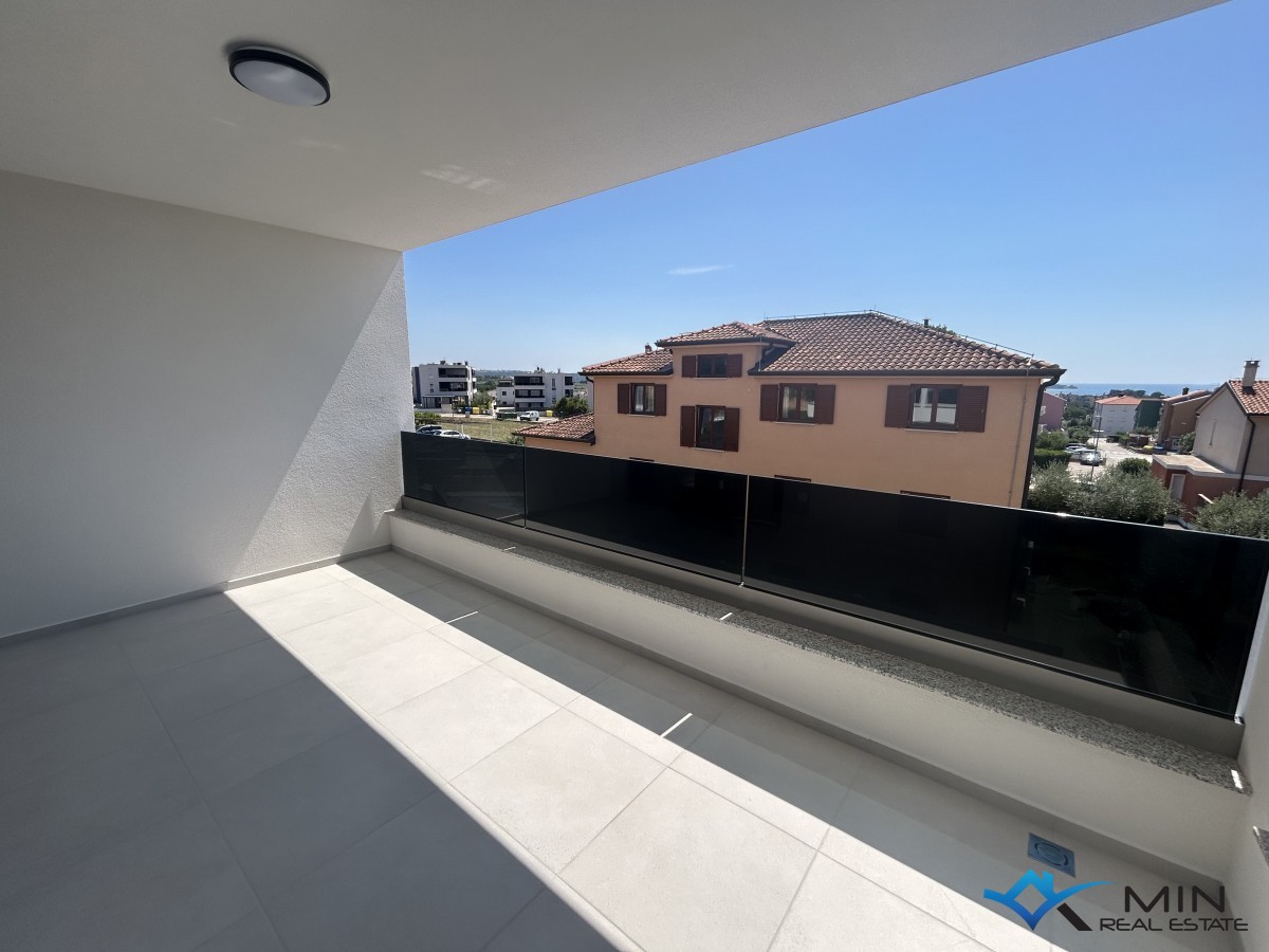 Appartamento al 1° piano con vista mare a Cittanova (S4)