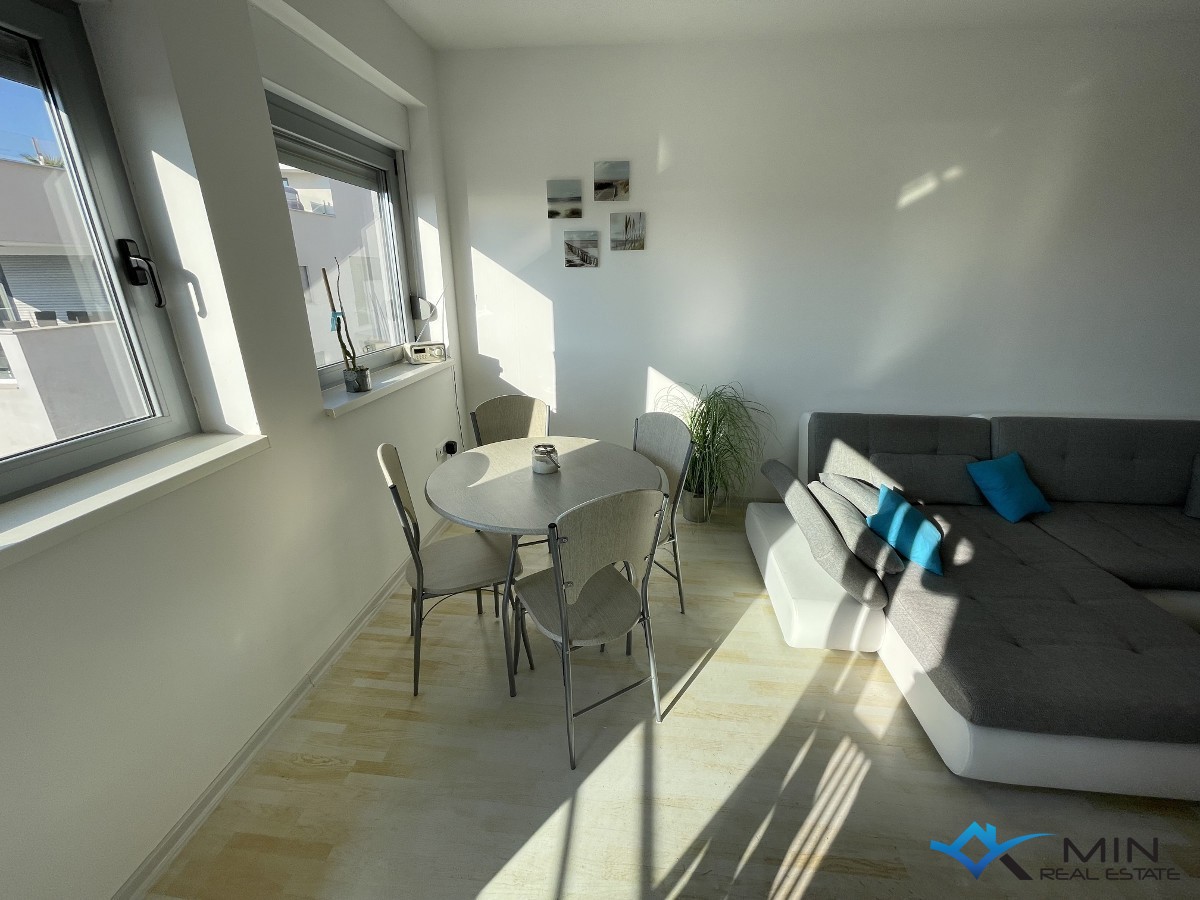 Appartamento con vista mare e porto turistico a Cittanova