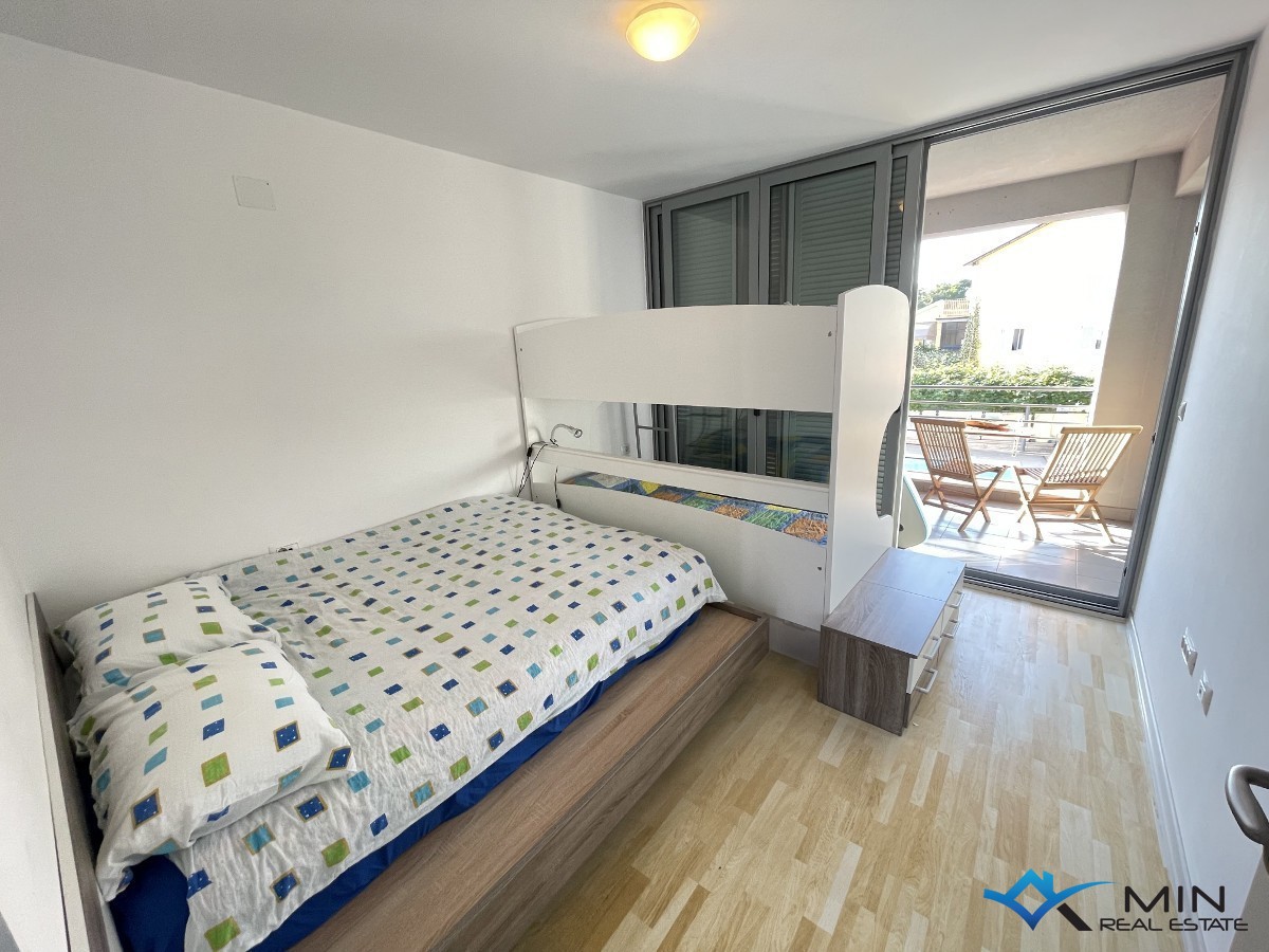 Appartamento con vista mare e porto turistico a Cittanova