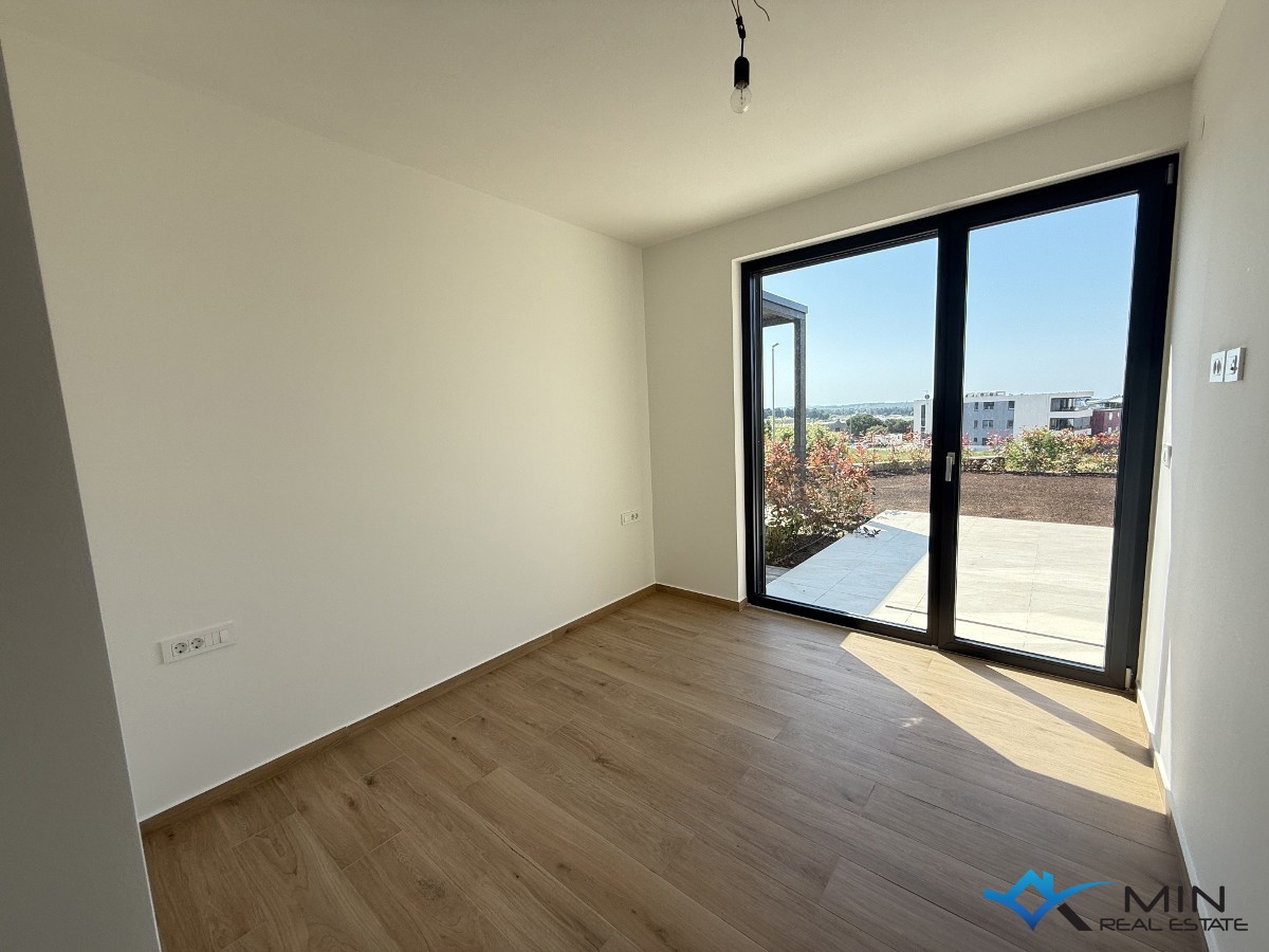 Lussuoso appartamento con ampio giardino a Cittanova (bA1)