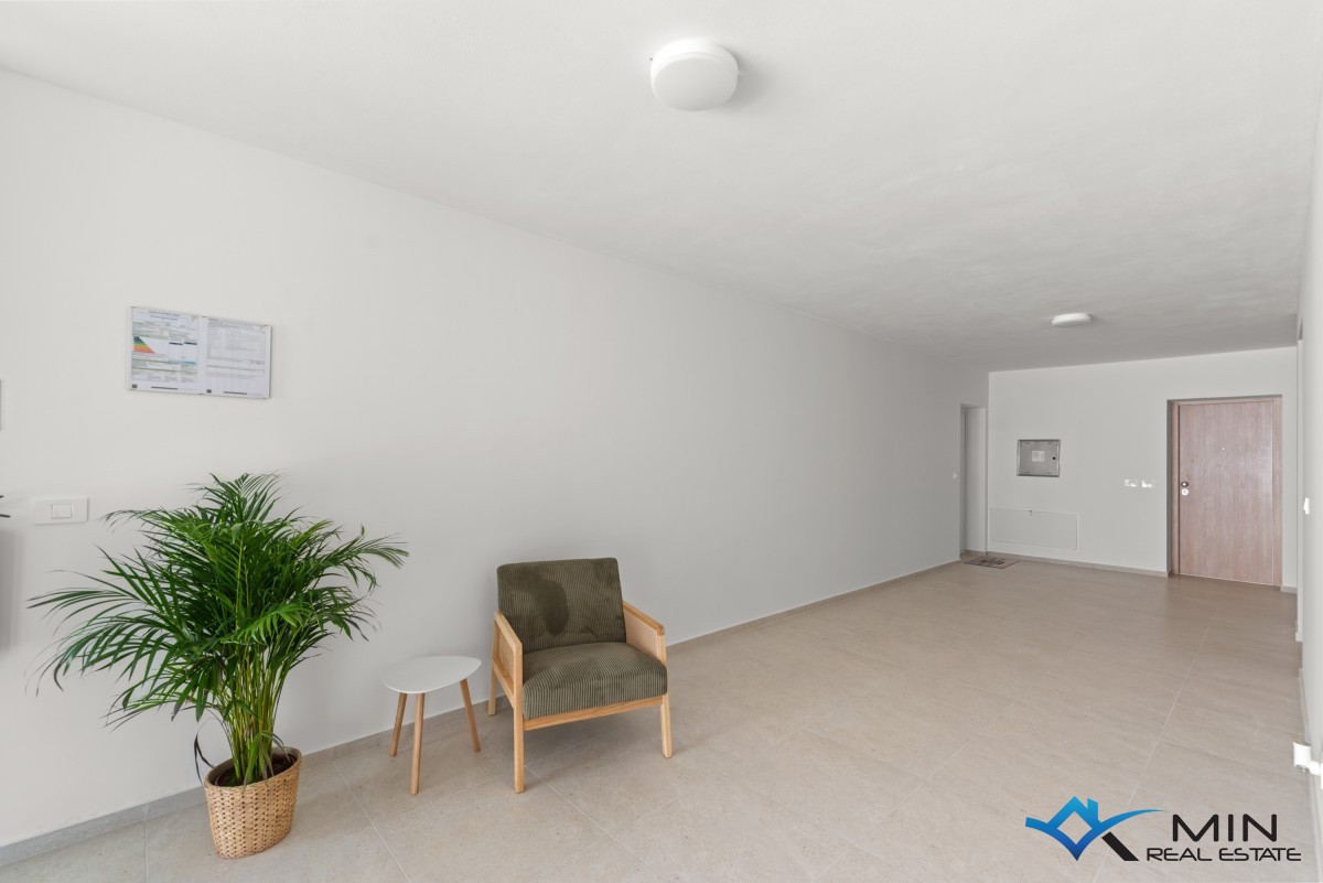 Lussuoso appartamento con ampio giardino a Cittanova (bA1)