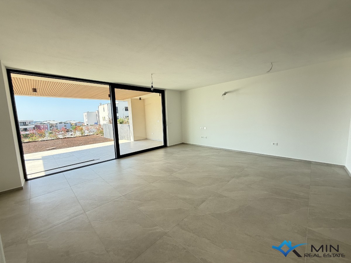 Lussuoso appartamento con ampio giardino a Cittanova (bA1)