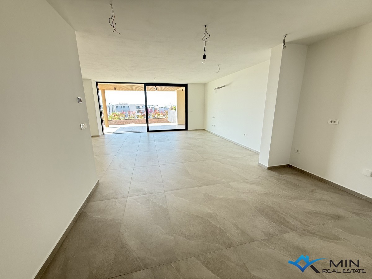 Lussuoso appartamento con ampio giardino a Cittanova (bA1)