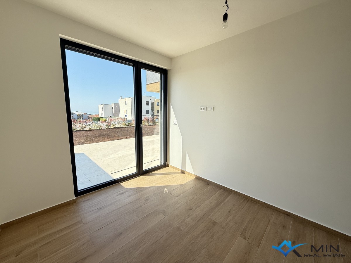Lussuoso appartamento con ampio giardino a Cittanova (bA1)
