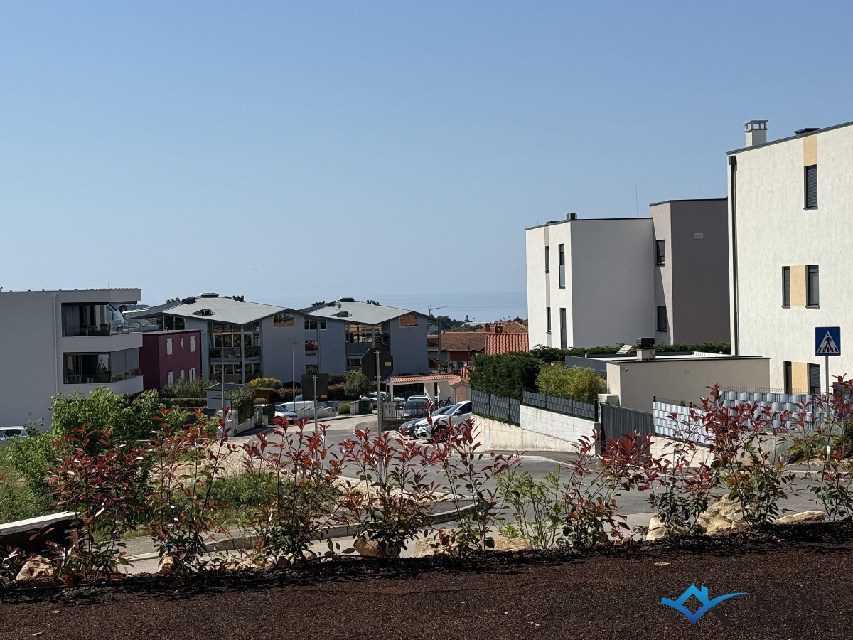 Lussuoso appartamento con ampio giardino a Cittanova (bA1)