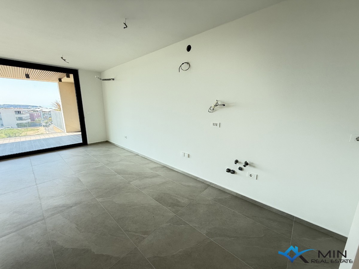 Lussuoso appartamento con vista sul mare - Cittanova ( bD1 )
