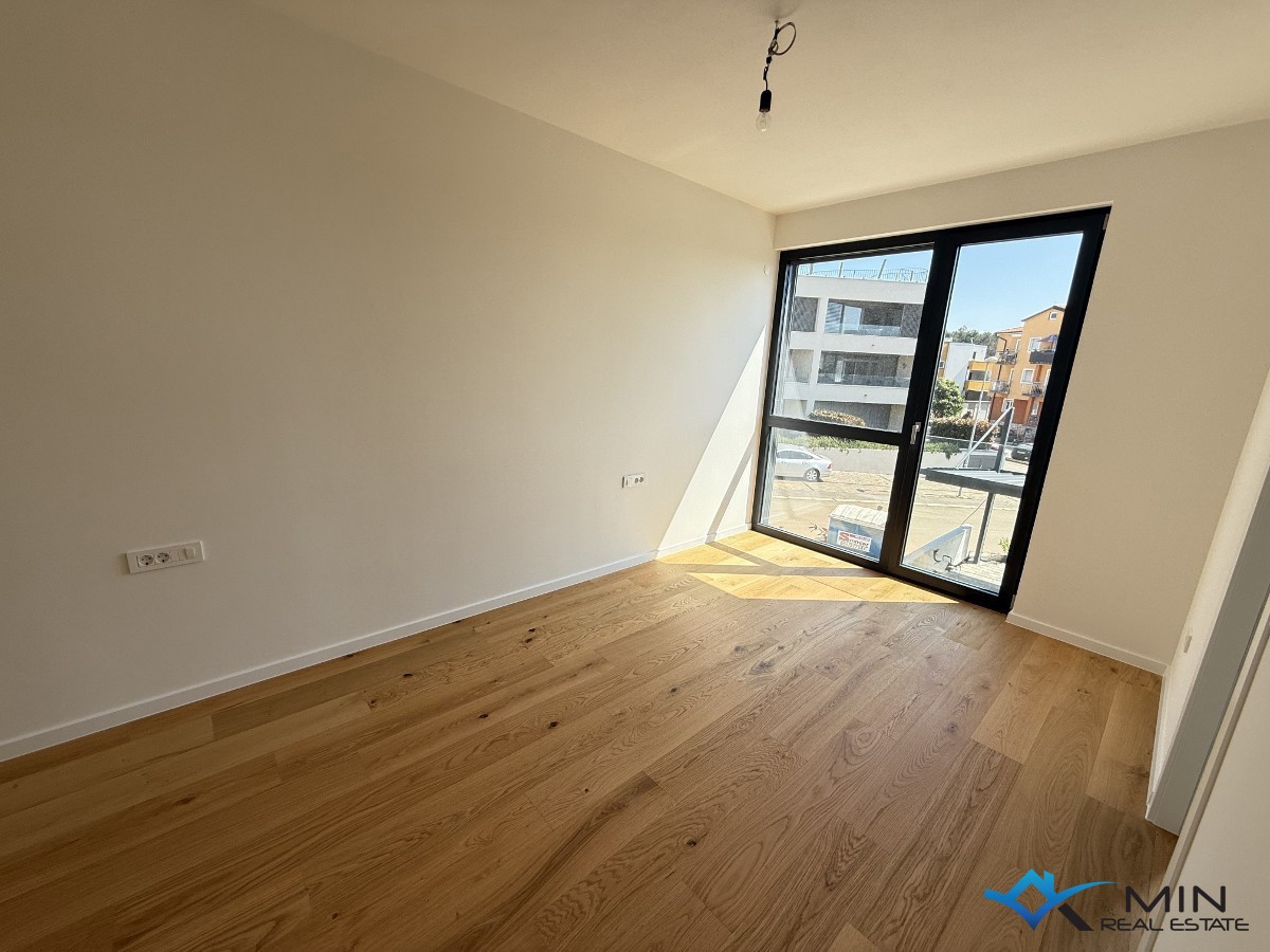 Lussuoso appartamento con vista sul mare - Cittanova ( bD1 )