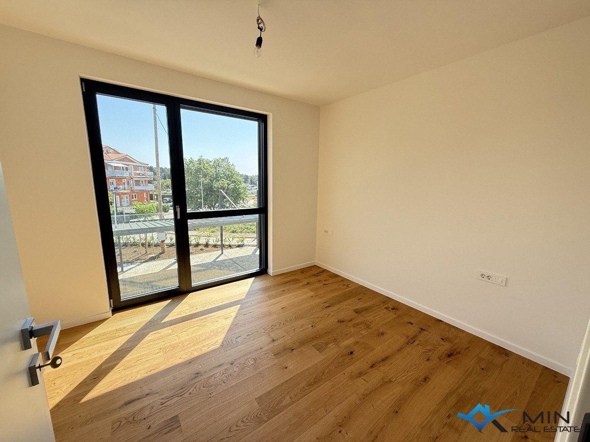 Lussuoso appartamento con vista sul mare - Cittanova ( bD1 )