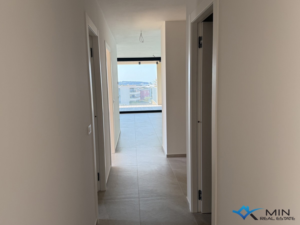 Lussuoso appartamento con vista sul mare - Cittanova ( bD1 )
