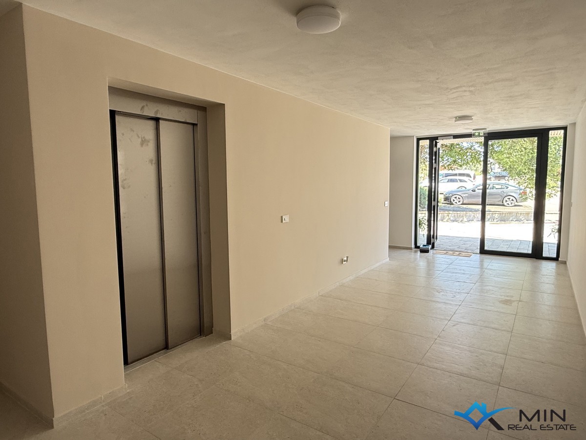 Lussuoso appartamento con vista sul mare - Cittanova ( bD1 )