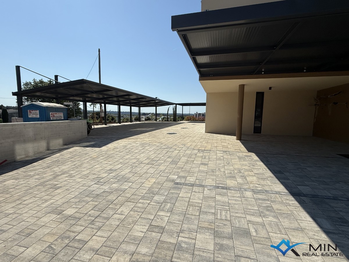 Lussuoso appartamento con vista sul mare - Cittanova ( bD1 )