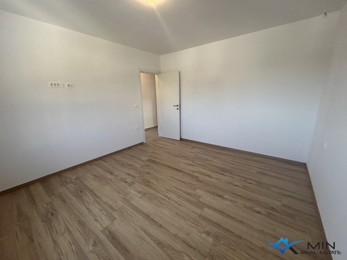 Appartamento in buona posizione con vista sul mare a Cittanova (S8)