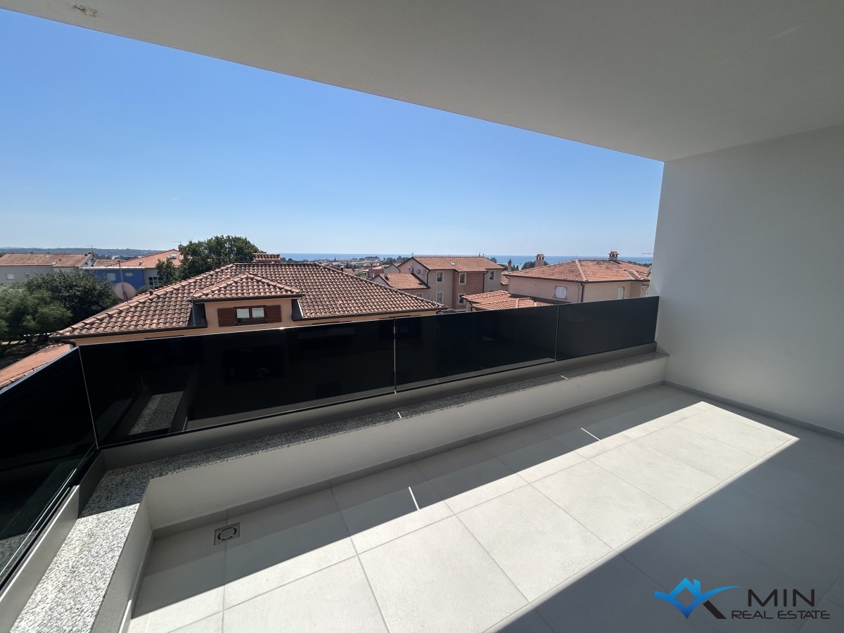 Appartamento in buona posizione con vista sul mare a Cittanova (S8)