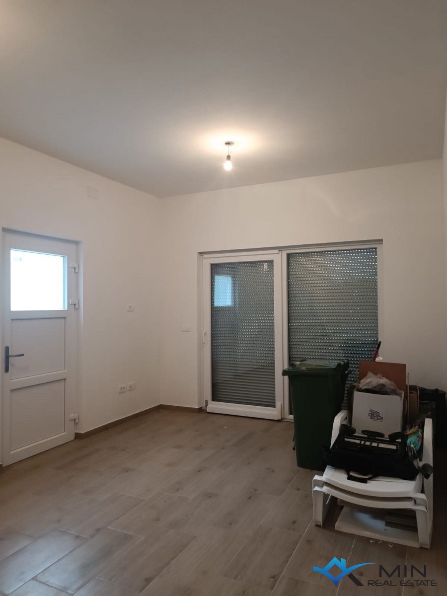 Casa bifamiliare con piscina a Cittanova