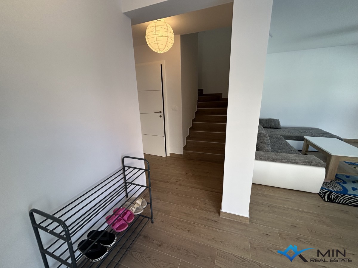 Casa bifamiliare con piscina a Cittanova