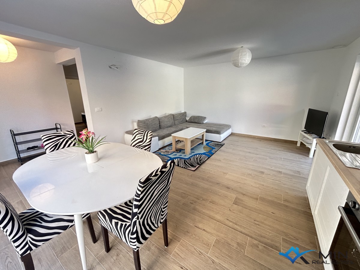 Casa bifamiliare con piscina a Cittanova