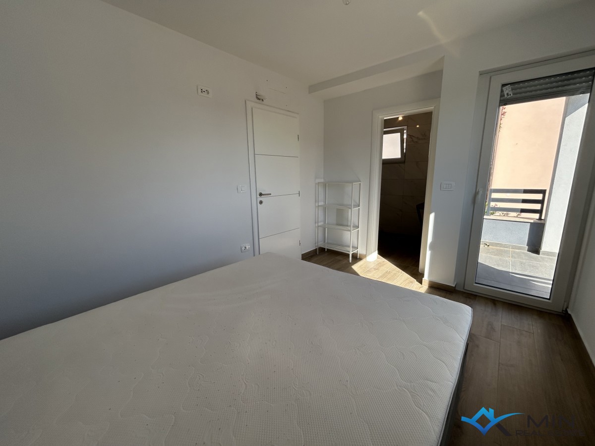 Casa bifamiliare con piscina a Cittanova